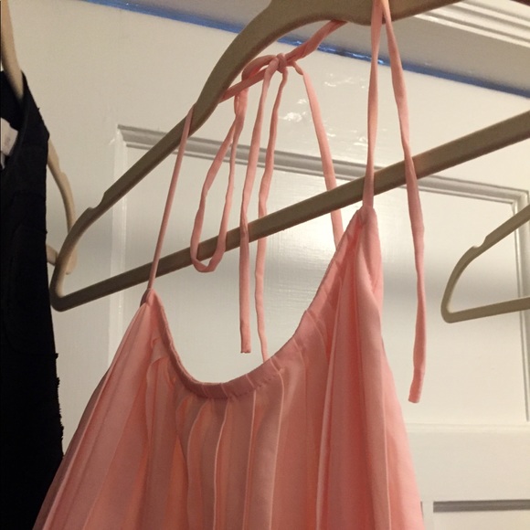 Tobi light pink backless + pleated cocktail dress - Picture 4 of 5